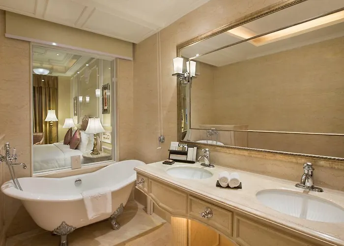 Hotel Harbourview 4*