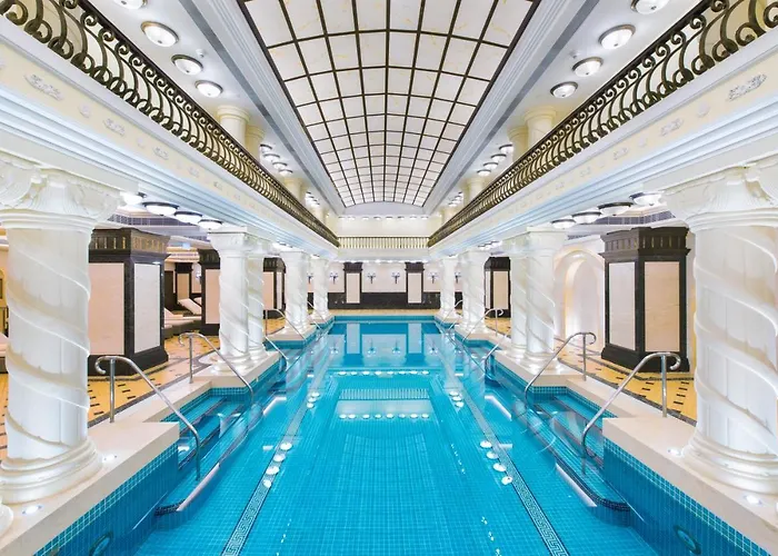 Harbourview Hotel