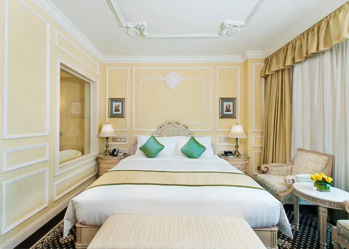 Hotel Harbourview