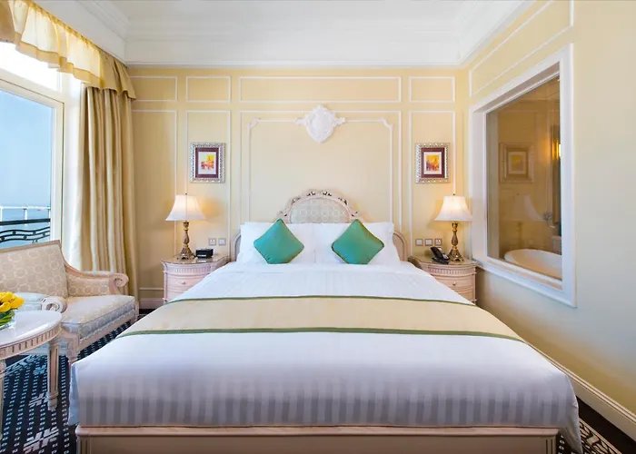 Harbourview Hotel