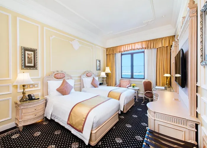 Harbourview Hotel 4*
